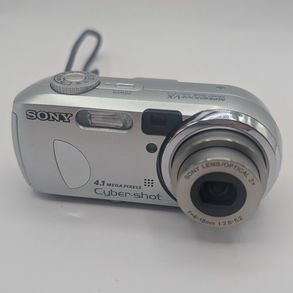 **SOLD** Sony Cyber Shot DSC-P73 Digital Camera - 4.1MP 3x Optical Zoom Y2K - Picture 2 of 14